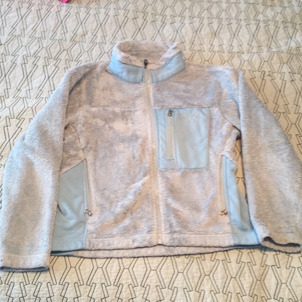 Mountain hardware size 8 (no tag)